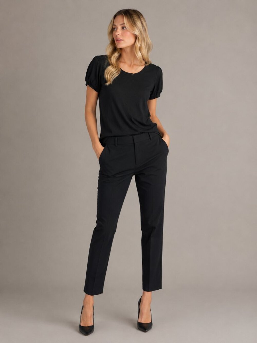 2/$30 Banana Republic Malibu Tee Cap Sleeve Black Small #A2416